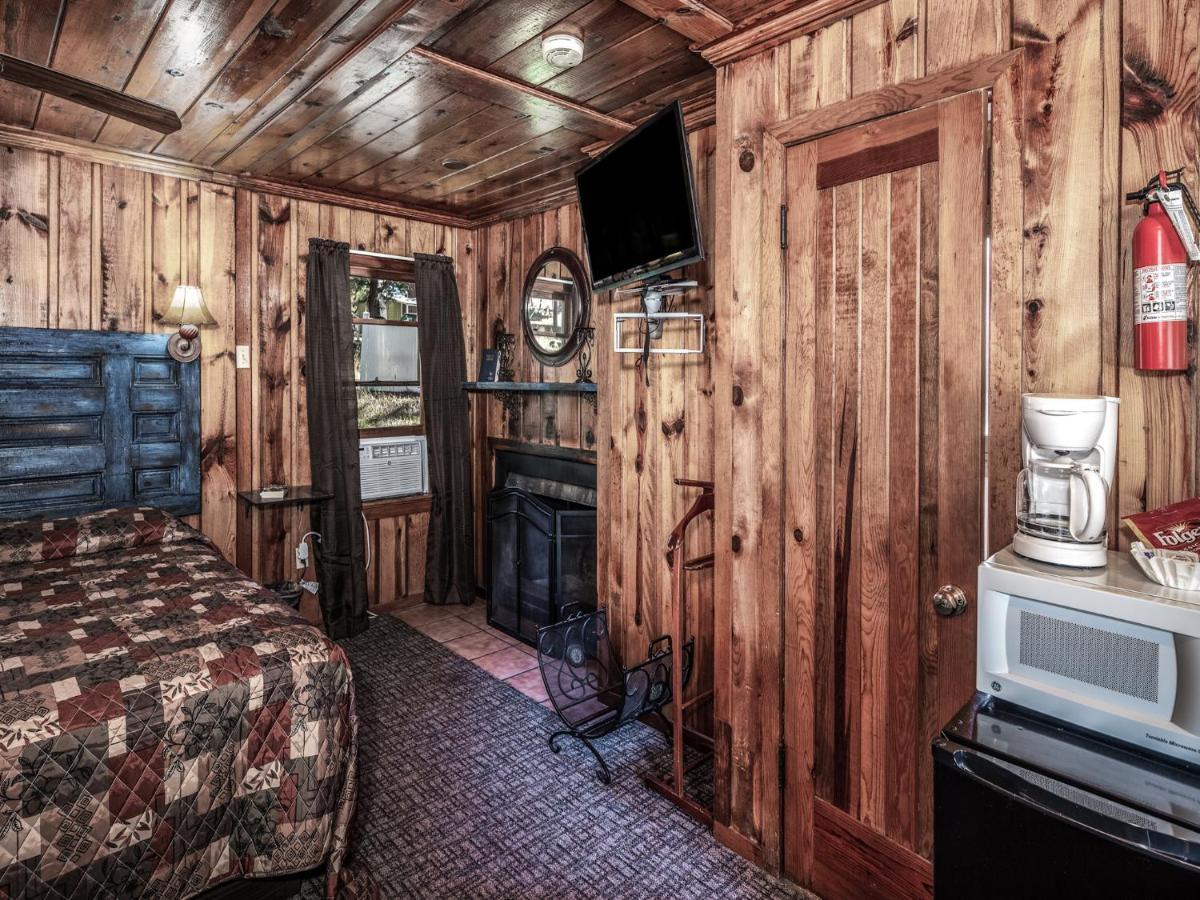 Apache Village 4, King Studio, Midtown, Sleeps 2 Ruidoso Ngoại thất bức ảnh